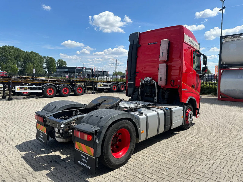 Volvo FH 13.420 Globetrotter, ADR (EX/II, EX/III, FL, AT, OX), EURO-6, 526.122km - Cabeza tractora: foto 4 Volvo FH 13.420 Globetrotter, ADR (EX/II, EX/III, FL, AT, OX), EURO-6, 526.122km - Cabeza tractora: foto 4