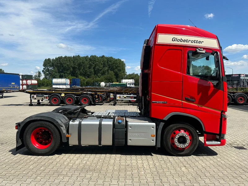 Volvo FH 13.420 Globetrotter, ADR (EX/II, EX/III, FL, AT, OX), EURO-6, 526.122km - Cabeza tractora: foto 3 Volvo FH 13.420 Globetrotter, ADR (EX/II, EX/III, FL, AT, OX), EURO-6, 526.122km - Cabeza tractora: foto 3