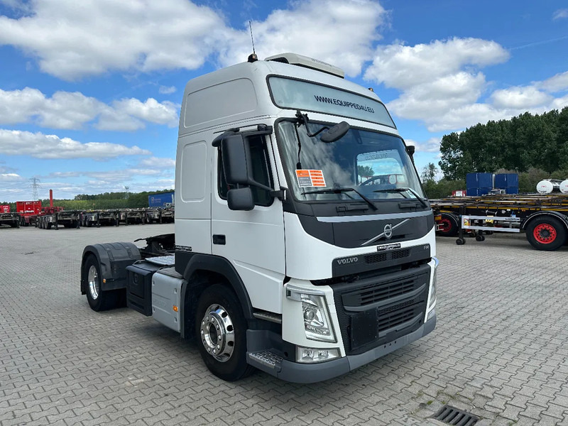 Volvo FM 420 Globetrotter, Night-Airco, ADR (FL, OX, AT), ALCOA, 75% tyres - Cabeza tractora: foto 5 Volvo FM 420 Globetrotter, Night-Airco, ADR (FL, OX, AT), ALCOA, 75% tyres - Cabeza tractora: foto 5