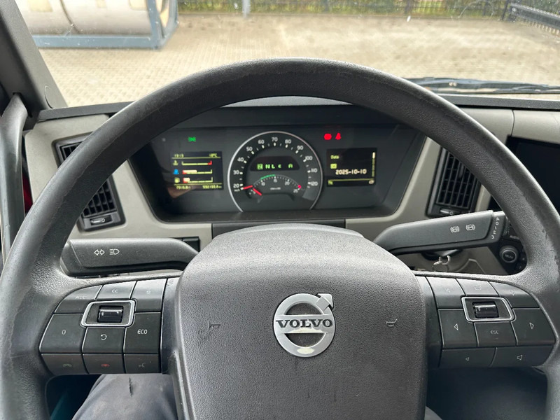Cabeza tractora Volvo FM 460 Globetrotter, Night-Airco, ADR (FL, AT), EURO-6, ALCOA, VEB, 4x available: foto 16 Cabeza tractora Volvo FM 460 Globetrotter, Night-Airco, ADR (FL, AT), EURO-6, ALCOA, VEB, 4x available: foto 16