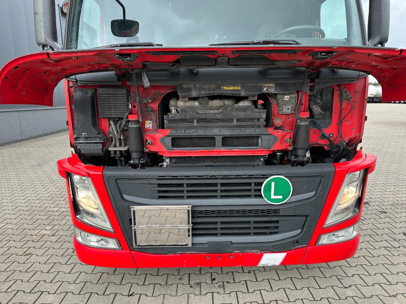 Cabeza tractora Volvo FM 460 Globetrotter, Night-Airco, ADR (FL, AT), EURO-6, ALCOA, VEB, 4x available: foto 9 Cabeza tractora Volvo FM 460 Globetrotter, Night-Airco, ADR (FL, AT), EURO-6, ALCOA, VEB, 4x available: foto 9