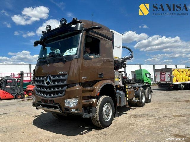 Mercedes-Benz Arocs 3351/6x6/Palfinger Epolsion S260/Langholz - Camión forestal: foto 2 Mercedes-Benz Arocs 3351/6x6/Palfinger Epolsion S260/Langholz - Camión forestal: foto 2