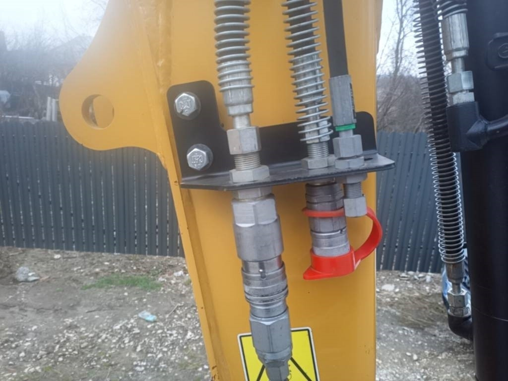 CATERPILLAR 303 ECR - Excavadora de cadenas: foto 5 CATERPILLAR 303 ECR - Excavadora de cadenas: foto 5