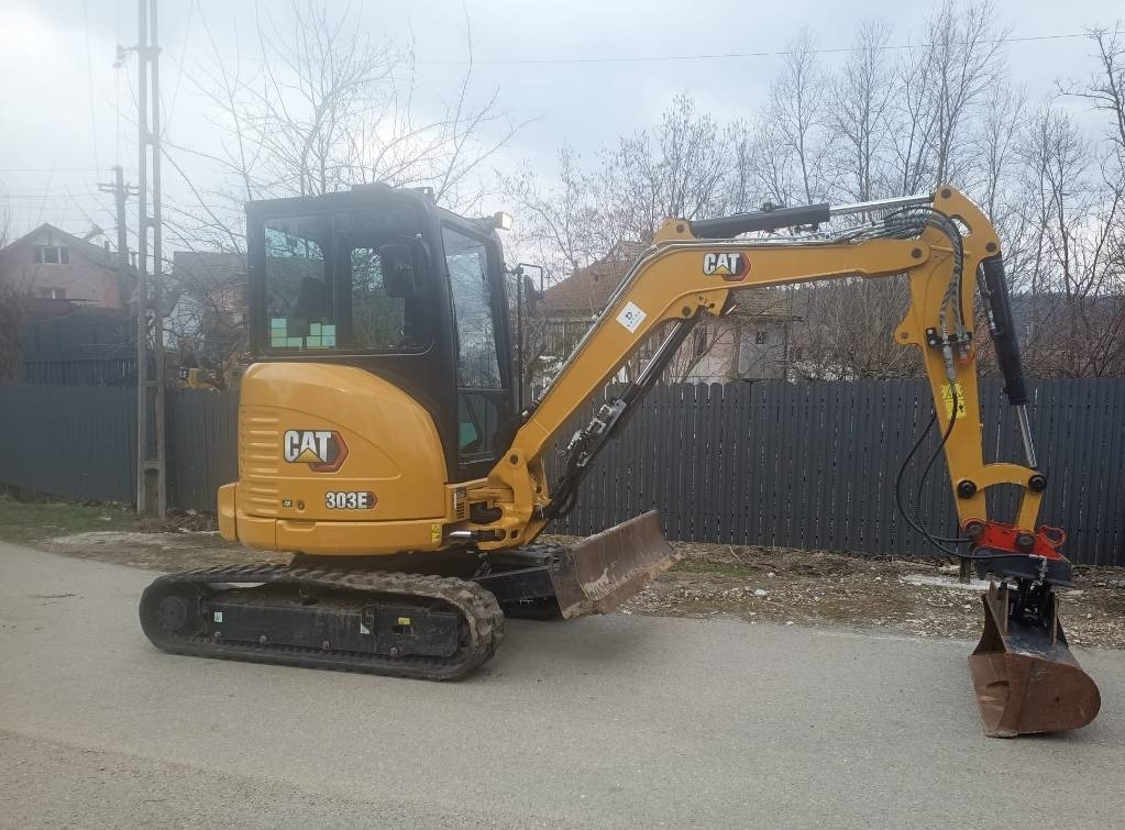 CATERPILLAR 303 ECR - Excavadora de cadenas: foto 1 CATERPILLAR 303 ECR - Excavadora de cadenas: foto 1