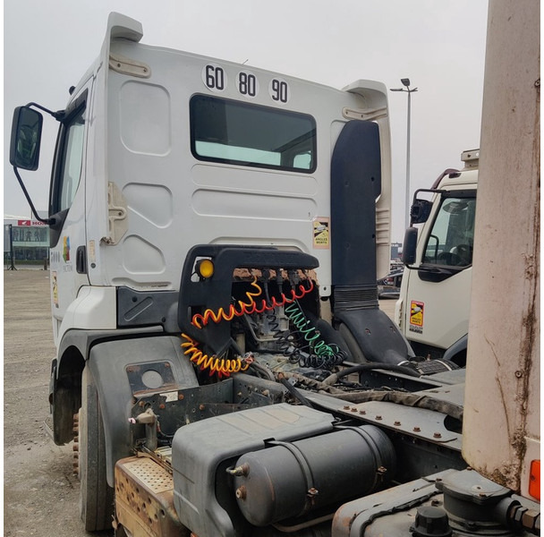 Renault 400 - Cabeza tractora: foto 4 Renault 400 - Cabeza tractora: foto 4