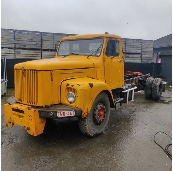 Scania 110 - Camión volquete: foto 1 Scania 110 - Camión volquete: foto 1