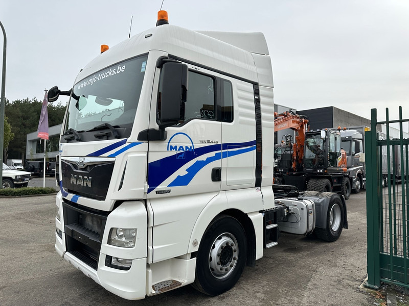 MAN TGX 18.440 RETARDER - PTO HYDR - FRIGO - SPOILERS - EURO 6 - CAMERA - AUTO - BE TRUCK - Cabeza tractora: foto 3 MAN TGX 18.440 RETARDER - PTO HYDR - FRIGO - SPOILERS - EURO 6 - CAMERA - AUTO - BE TRUCK - Cabeza tractora: foto 3