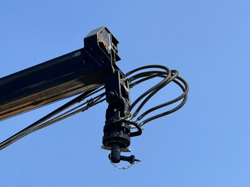 Camión multibasculante, Camión grúa MAN TGS 18.440 6x2 HOOKLIFT 26T + CRANE HIAB 244 EP-3 HIPRO + RADIO + ROTATOR - LIFT AXLE - EURO 5 - BE TRUCK: foto 17