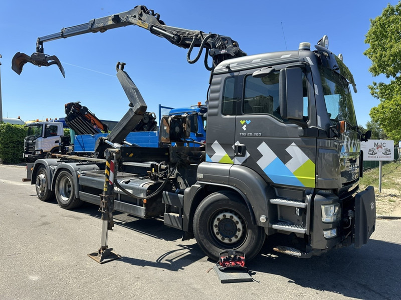 MAN TGS 26.320 6X2-4 BL EEV + CRANE EPSILON Q170Z95TR + GRABBER - LIFT/STEERING AXLE - *266.000km* - NL TRUCK - Camión multibasculante, Camión grúa: foto 1 MAN TGS 26.320 6X2-4 BL EEV + CRANE EPSILON Q170Z95TR + GRABBER - LIFT/STEERING AXLE - *266.000km* - NL TRUCK - Camión multibasculante, Camión grúa: foto 1