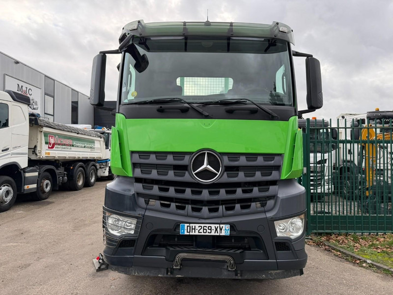 Mercedes-Benz AROCS 3240 8x4 TRIDEM + CRANE HIAB 166 E-5 HIPRO - ROTATOR - 5/6F - RADIO - PLATFORM 7m50 - EURO 6 - *324.000km* - LIFT + STEERING AXLE - Camión grúa: foto 3 Mercedes-Benz AROCS 3240 8x4 TRIDEM + CRANE HIAB 166 E-5 HIPRO - ROTATOR - 5/6F - RADIO - PLATFORM 7m50 - EURO 6 - *324.000km* - LIFT + STEERING AXLE - Camión grúa: foto 3