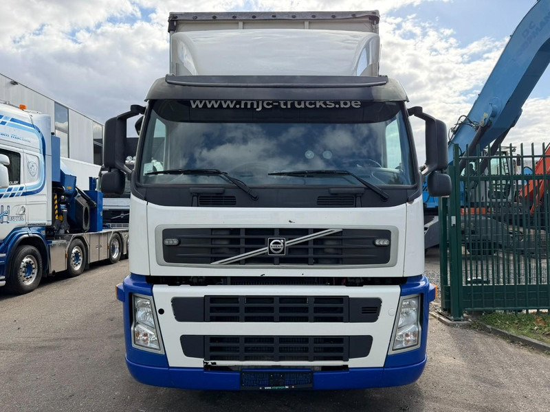 Volvo FM 370 6x2 BOX 8m15 - LIFT + STEERING AXLE - EURO 5 - I SHIFT - 26T - TÜV 06/2026 - VERY NICE CONDITION - BE TRUCK - Camión lona: foto 2 Volvo FM 370 6x2 BOX 8m15 - LIFT + STEERING AXLE - EURO 5 - I SHIFT - 26T - TÜV 06/2026 - VERY NICE CONDITION - BE TRUCK - Camión lona: foto 2
