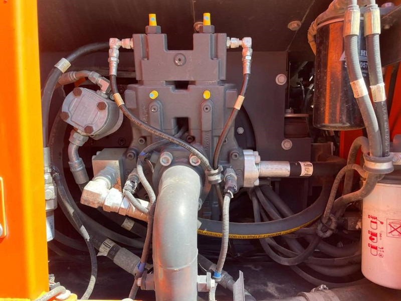 Excavadora de ruedas Doosan DX170W-5: foto 16