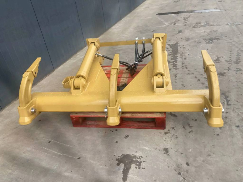 Cat D5N Ripper - Implemento para Maquinaria de construcción: foto 2 Cat D5N Ripper - Implemento para Maquinaria de construcción: foto 2