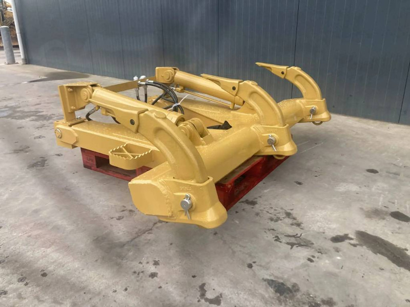 Cat D5N Ripper - Implemento para Maquinaria de construcción: foto 1 Cat D5N Ripper - Implemento para Maquinaria de construcción: foto 1