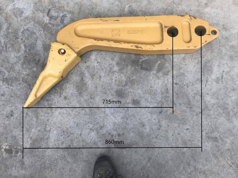 Komatsu D65 Shank - Implemento para Maquinaria de construcción: foto 4 Komatsu D65 Shank - Implemento para Maquinaria de construcción: foto 4