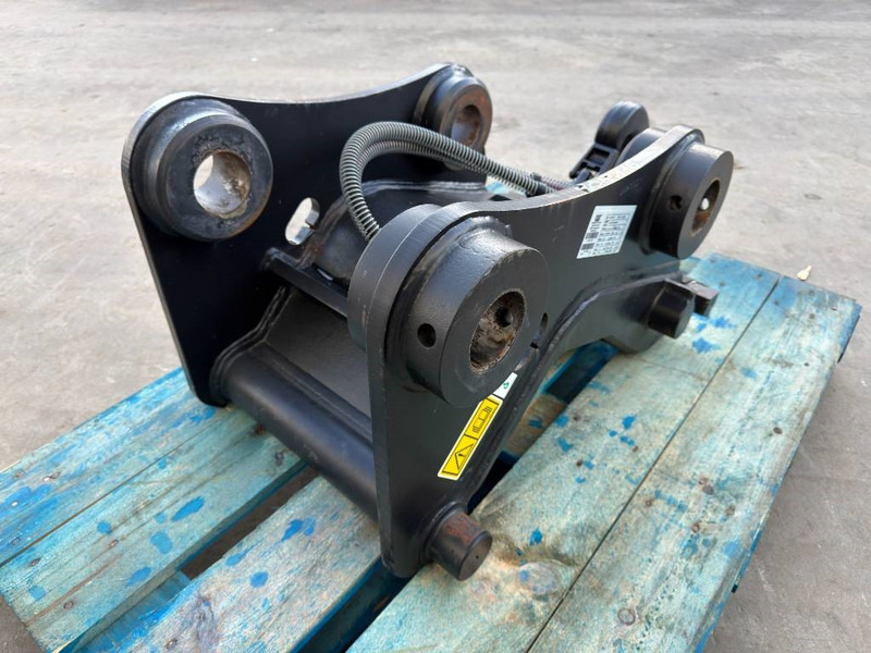 Verachtert CW20S - M312 / M314F / M315D / M315F / M316C / M31 - Acoplamiento rápido para Maquinaria de construcción: foto 5 Verachtert CW20S - M312 / M314F / M315D / M315F / M316C / M31 - Acoplamiento rápido para Maquinaria de construcción: foto 5