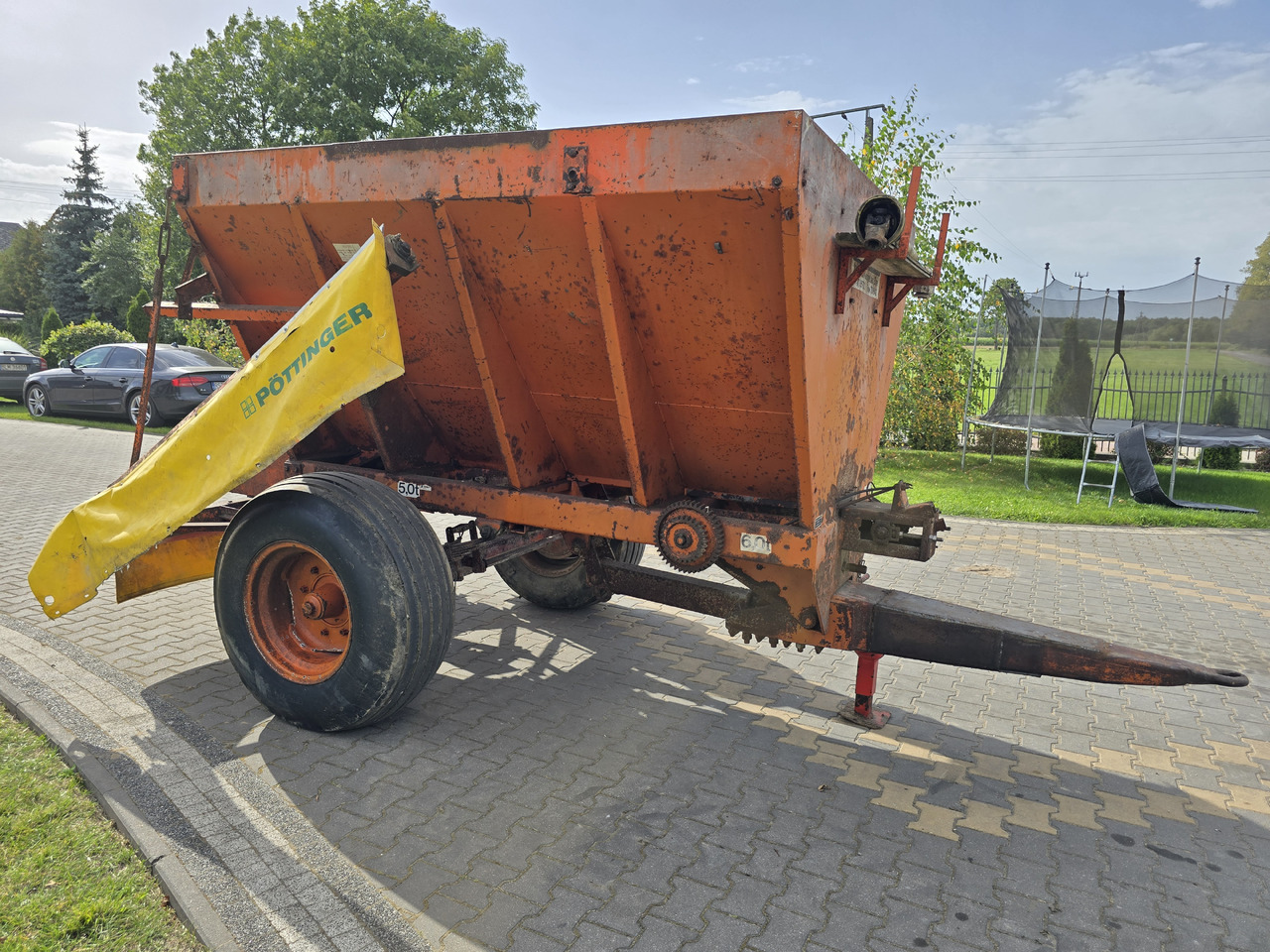 AMOS AGMT 5 ton - Esparcidor de fertilizantes: foto 1 AMOS AGMT 5 ton - Esparcidor de fertilizantes: foto 1