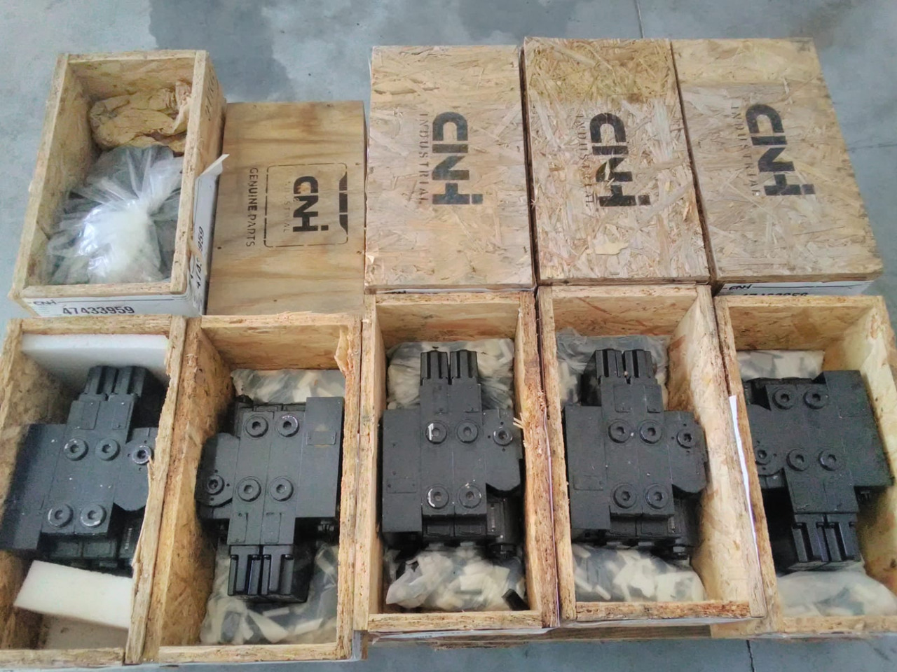 CNH 47433959 - Válvula para Maquinaria agrícola: foto 1 CNH 47433959 - Válvula para Maquinaria agrícola: foto 1