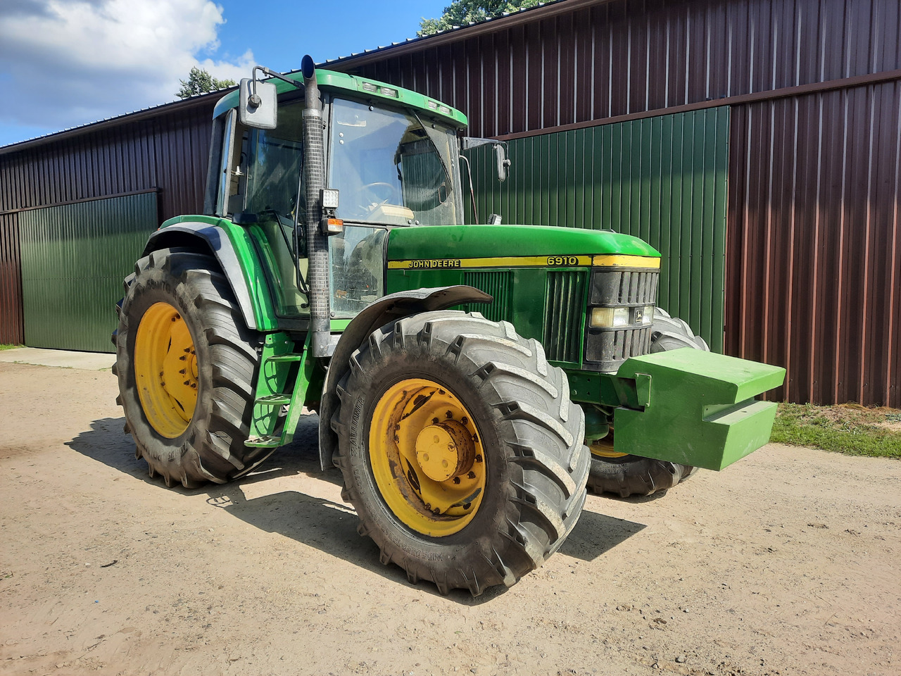 JOHN DEERE 6910 - Tractor: foto 3 JOHN DEERE 6910 - Tractor: foto 3