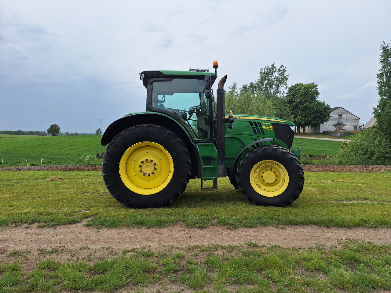 John Deere 6190R - Tractor: foto 2 John Deere 6190R - Tractor: foto 2