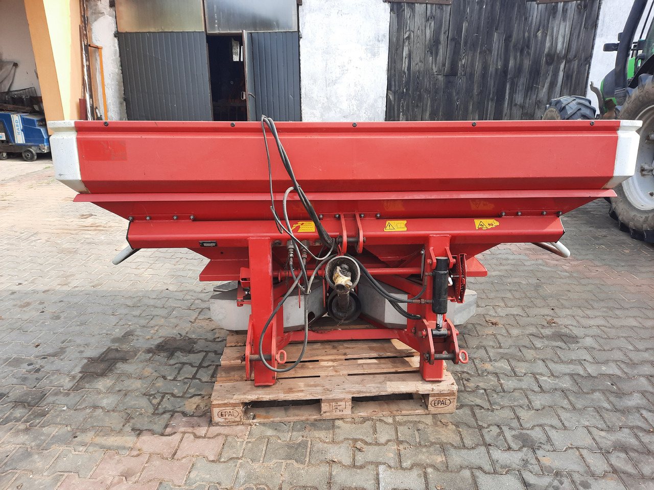 LELY CENTERLINER SX 2000 L - Esparcidor de fertilizantes: foto 4 LELY CENTERLINER SX 2000 L - Esparcidor de fertilizantes: foto 4