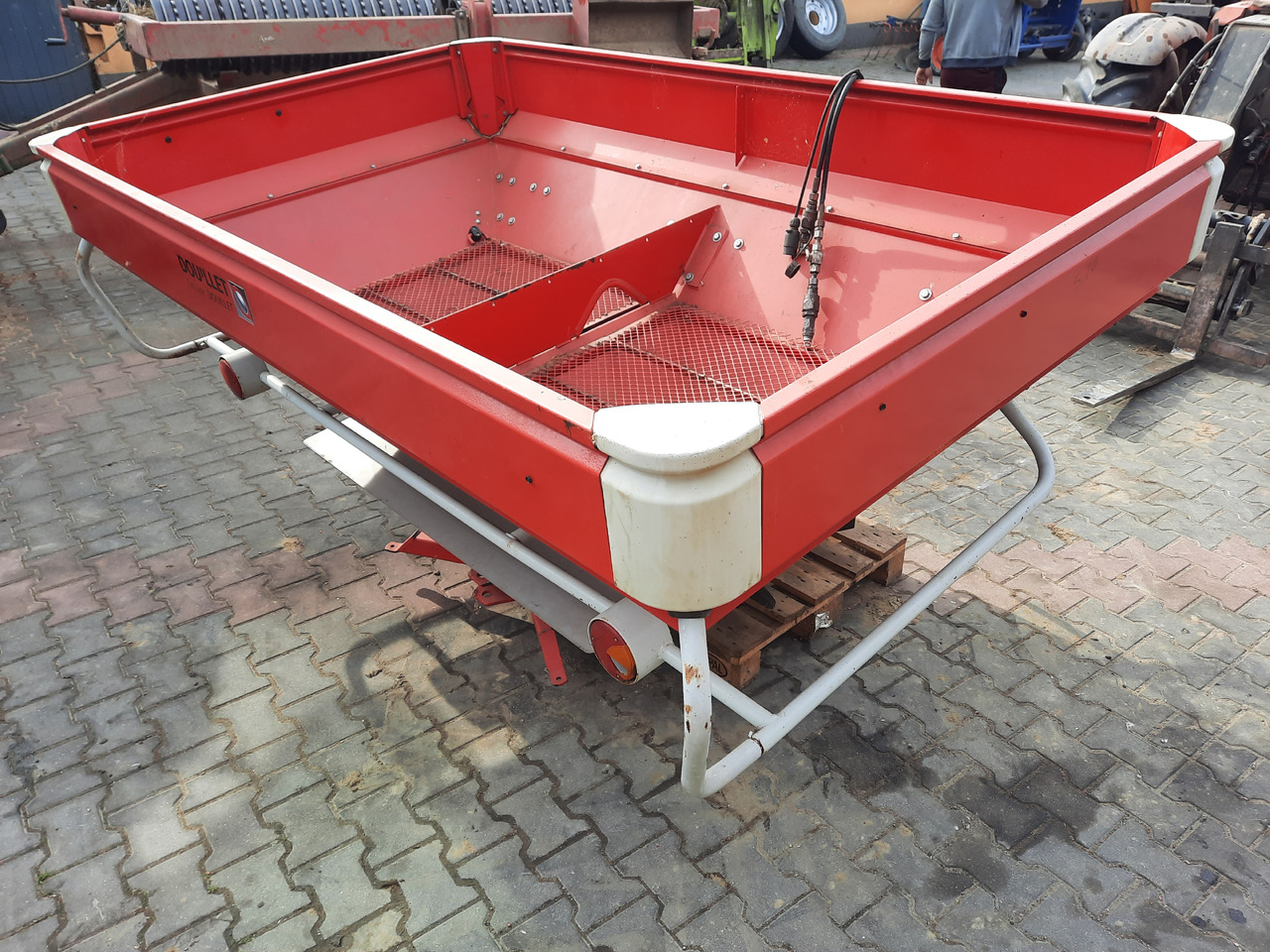 LELY CENTERLINER SX 2000 L - Esparcidor de fertilizantes: foto 5 LELY CENTERLINER SX 2000 L - Esparcidor de fertilizantes: foto 5