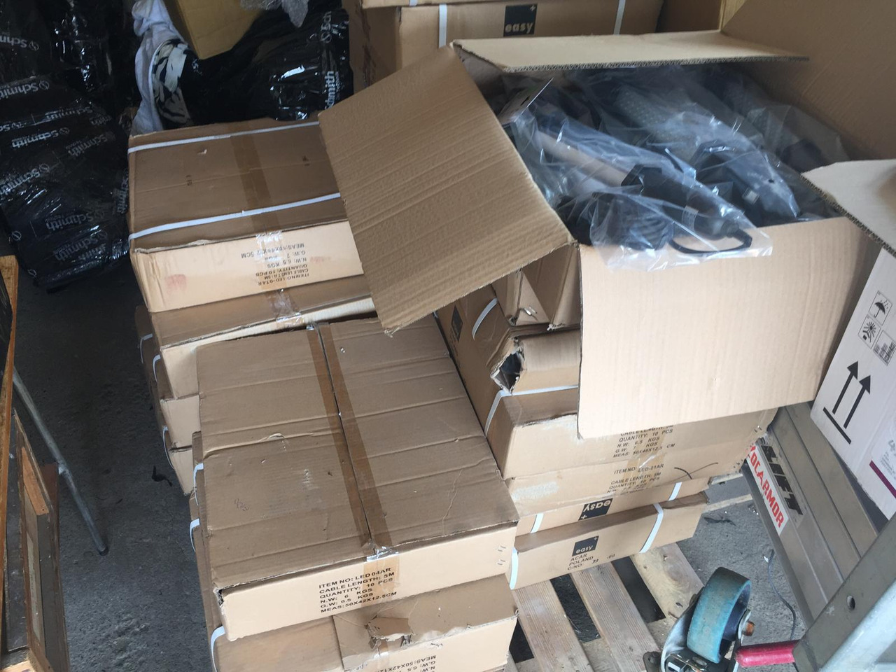 Lampa warsztatowa na 5 metrowym przewodzie zasilającym - Equipo de taller: foto 2 Lampa warsztatowa na 5 metrowym przewodzie zasilającym - Equipo de taller: foto 2