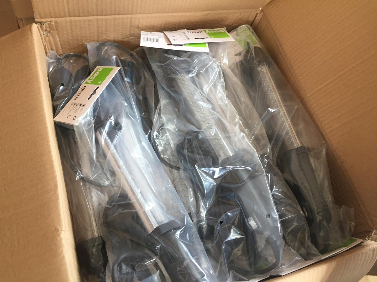 Lampa warsztatowa na 5 metrowym przewodzie zasilającym - Equipo de taller: foto 5 Lampa warsztatowa na 5 metrowym przewodzie zasilającym - Equipo de taller: foto 5