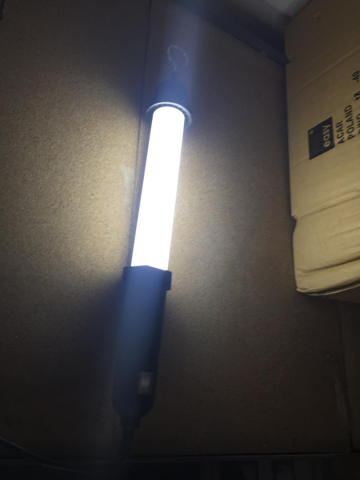 Lampa warsztatowa na 5 metrowym przewodzie zasilającym - Equipo de taller: foto 3 Lampa warsztatowa na 5 metrowym przewodzie zasilającym - Equipo de taller: foto 3