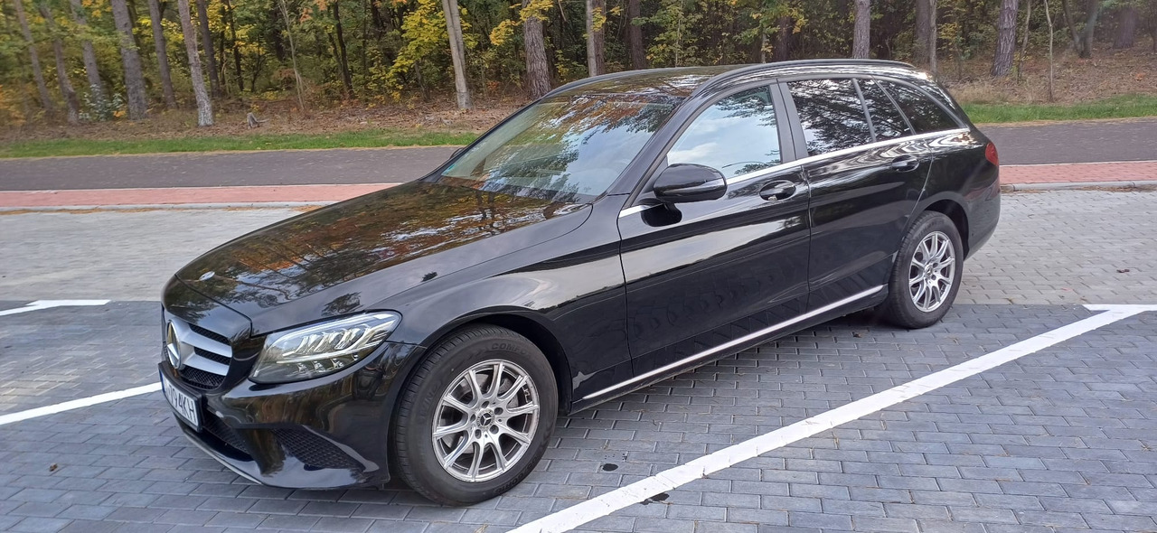 MERCEDES-BENZ C 200 D (W205) - Coche: foto 3 MERCEDES-BENZ C 200 D (W205) - Coche: foto 3
