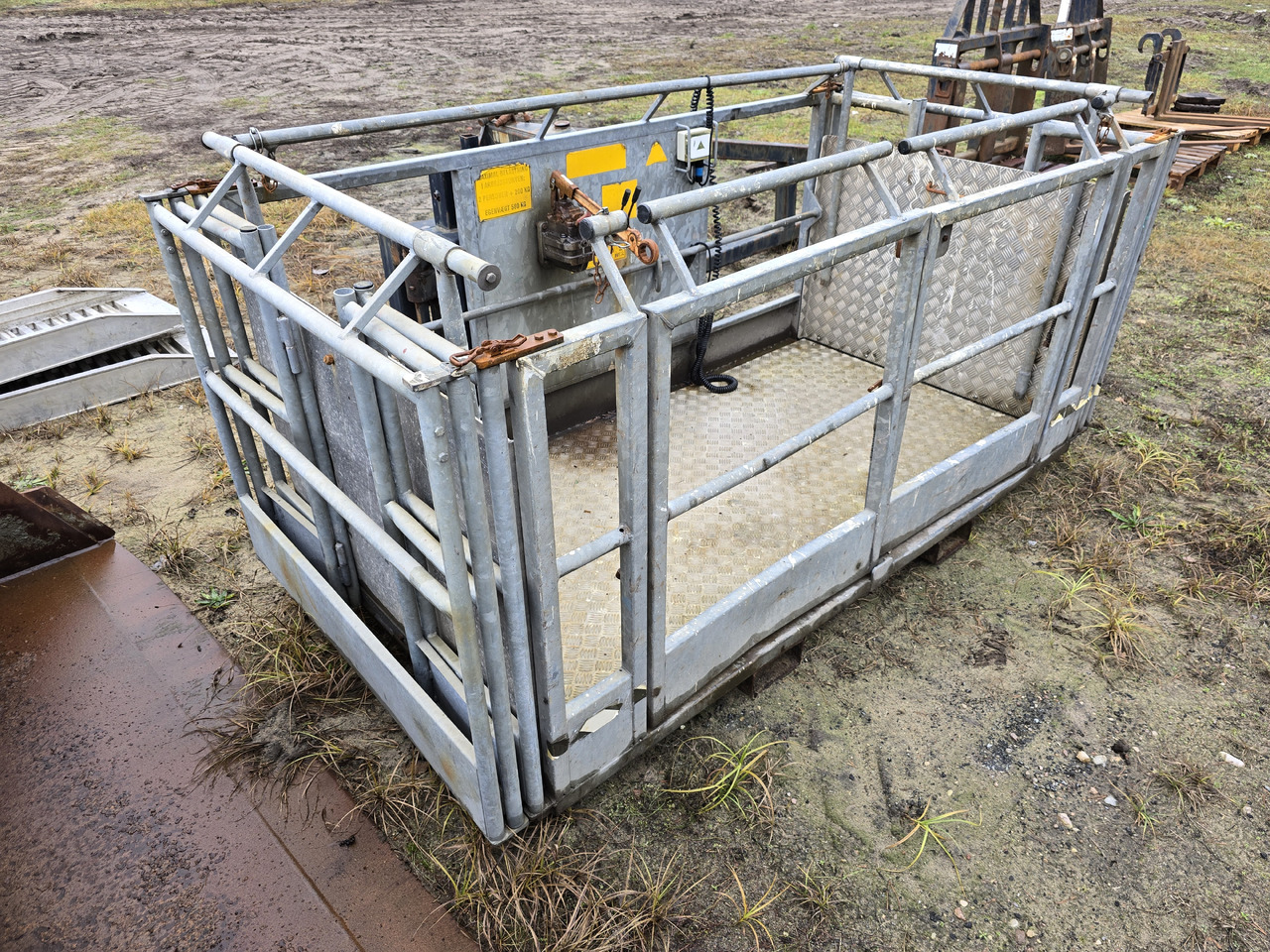 NEW HOLLAND LM 1745 Turbo - Cargadora de ruedas: foto 5 NEW HOLLAND LM 1745 Turbo - Cargadora de ruedas: foto 5