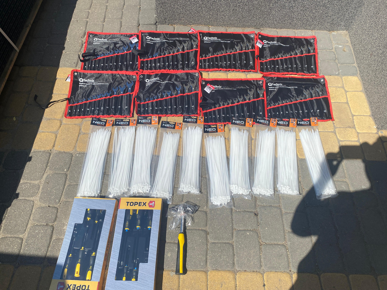 Neo Tools, Qtechnic narzedzia, klucze, opaski, młotek - Equipo de taller: foto 1 Neo Tools, Qtechnic narzedzia, klucze, opaski, młotek - Equipo de taller: foto 1