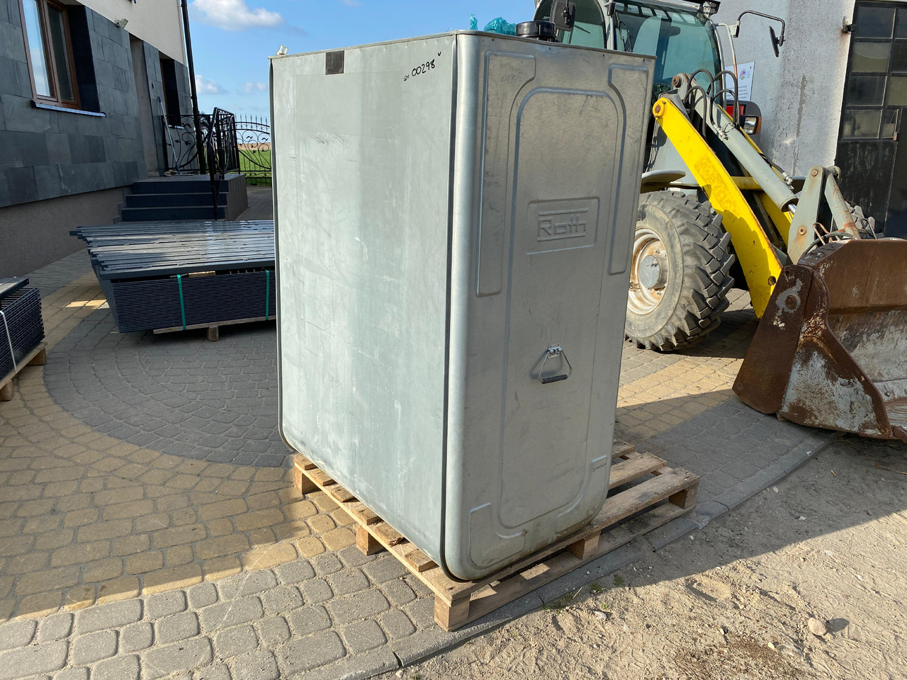 ROTH DWT 1000L - Tanque de almacenamiento: foto 1 ROTH DWT 1000L - Tanque de almacenamiento: foto 1