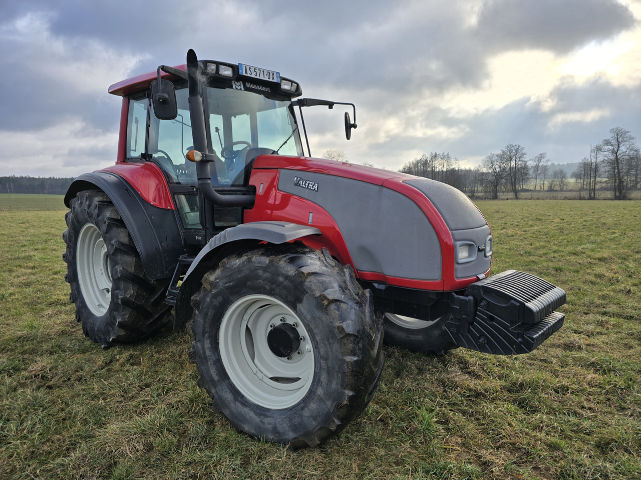 VALTRA T140 - Tractor: foto 2 VALTRA T140 - Tractor: foto 2
