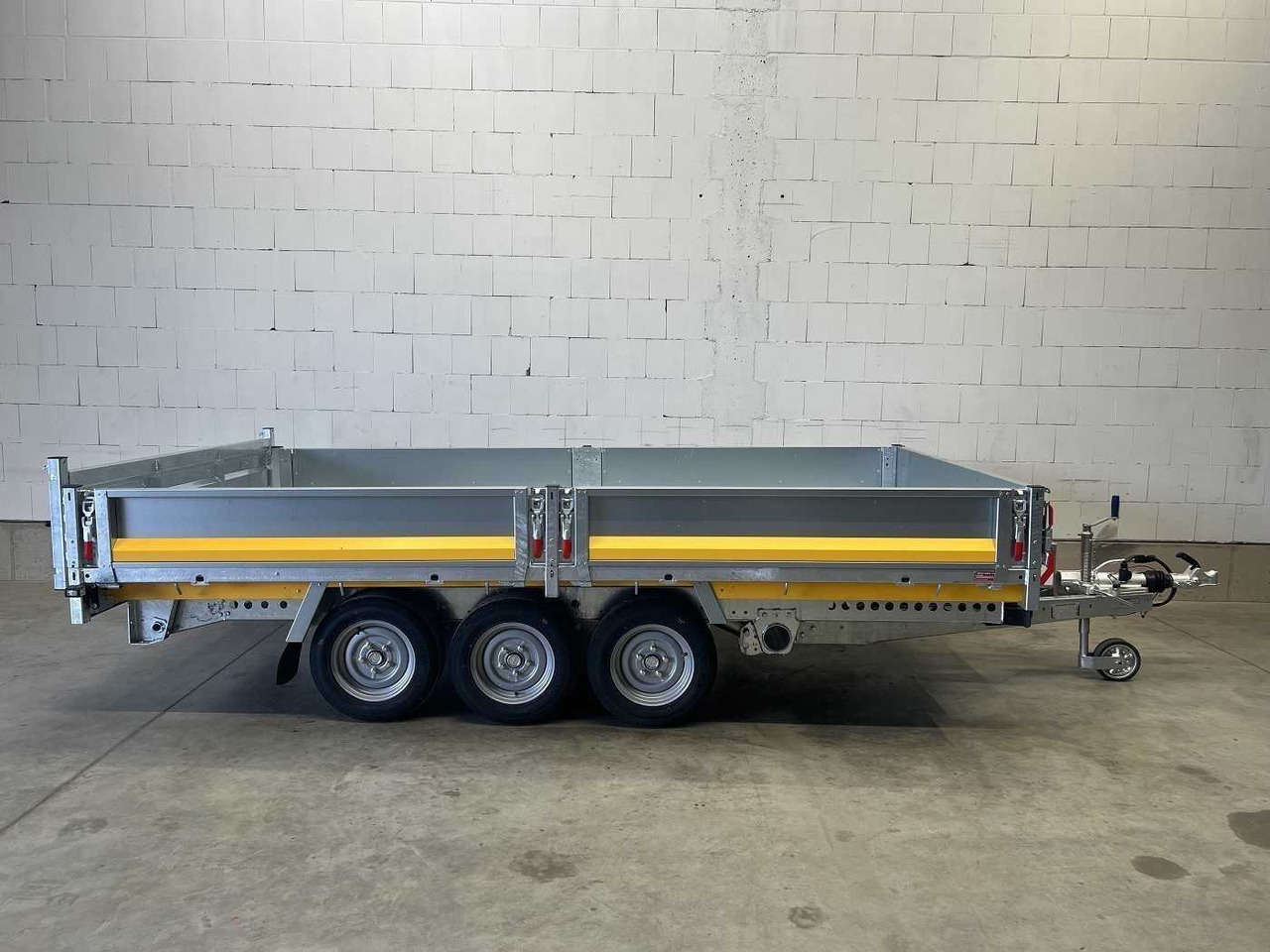 BRIAN_JAMES Cargo Tipper 2 3-Achser Rückwärtskipper - Remolque volquete: foto 5 BRIAN_JAMES Cargo Tipper 2 3-Achser Rückwärtskipper - Remolque volquete: foto 5