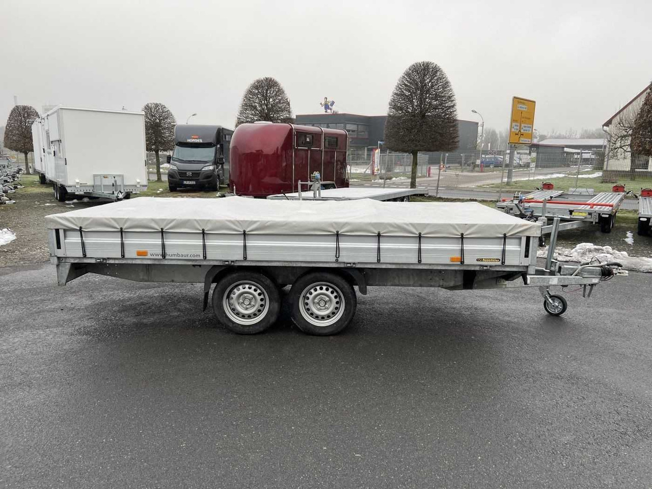 HUMBAUR HT 254118 Hochlader - Remolque plataforma/ Caja abierta: foto 2 HUMBAUR HT 254118 Hochlader - Remolque plataforma/ Caja abierta: foto 2