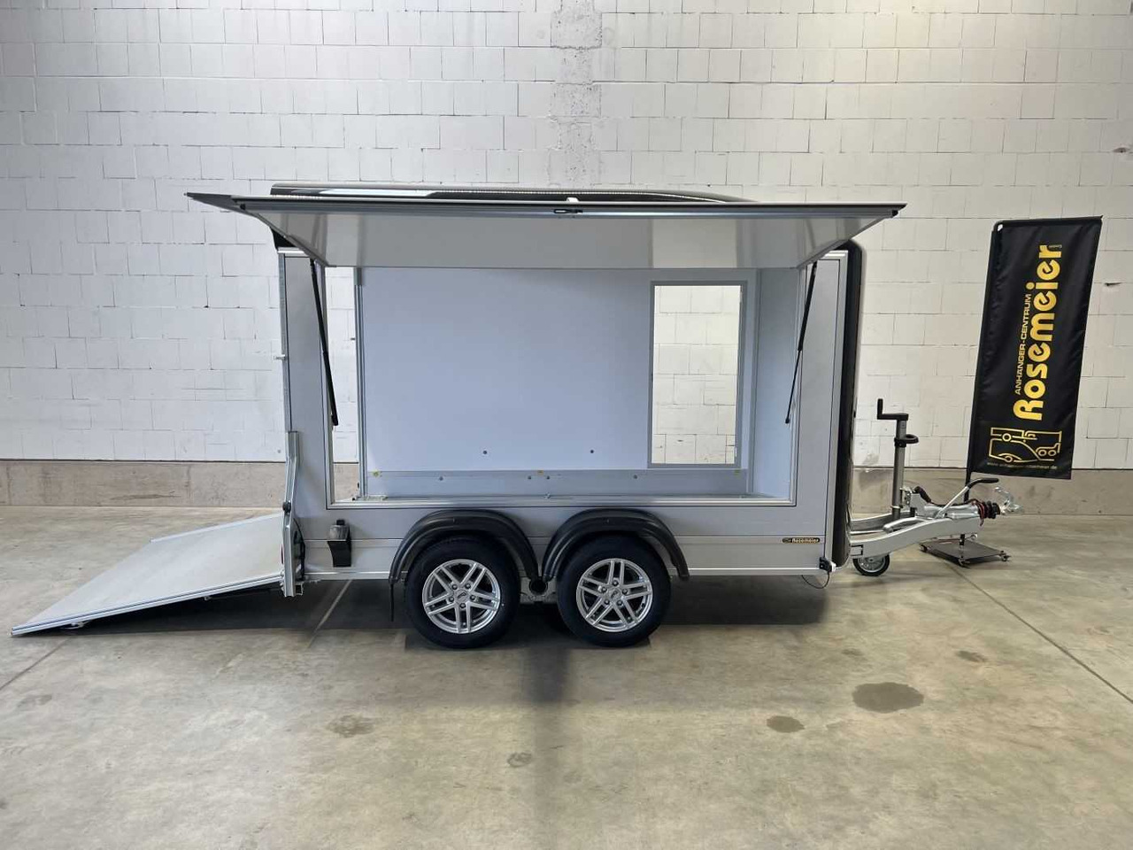 CHEVAL LIBERTE DEBON C500 Fourgon Verk.Kl re +Tür A Kofferanhänger - Remolque: foto 1 CHEVAL LIBERTE DEBON C500 Fourgon Verk.Kl re +Tür A Kofferanhänger - Remolque: foto 1
