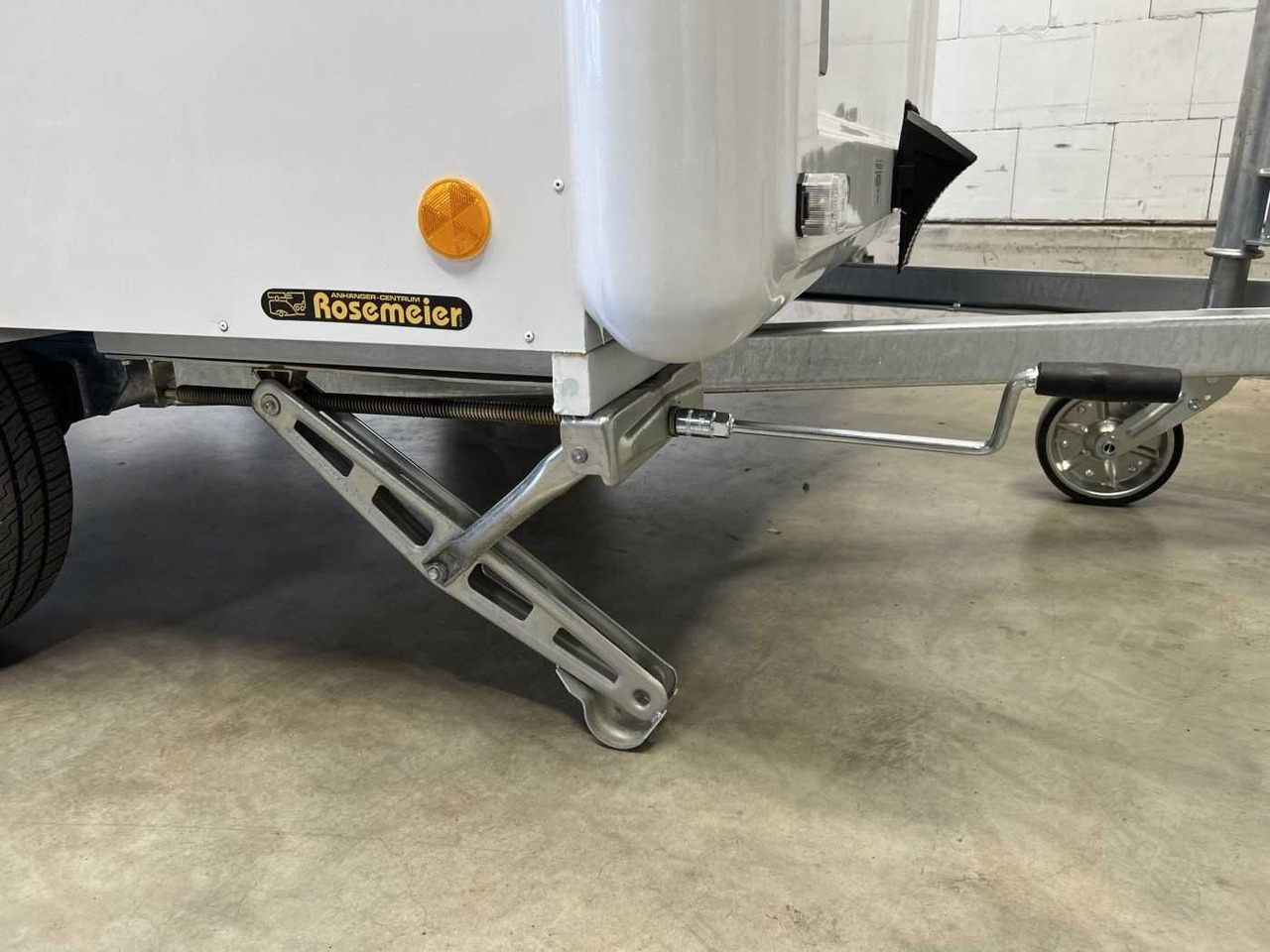 TPV Foodtrailer Modell 2.0 Verkaufsanhänger - Remolque: foto 5 TPV Foodtrailer Modell 2.0 Verkaufsanhänger - Remolque: foto 5