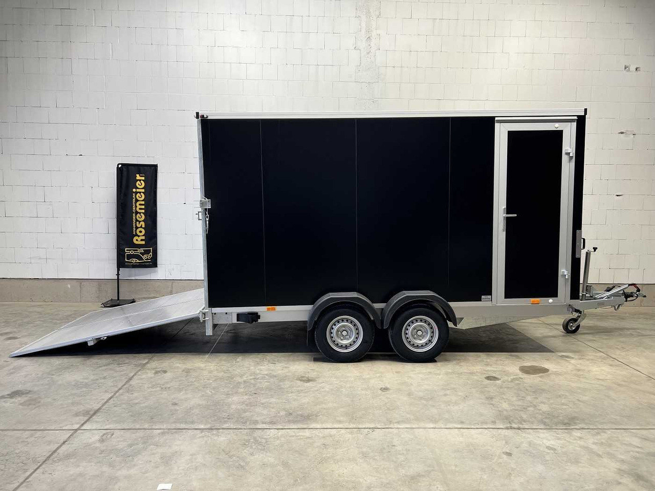 VEZEKO TK D 27.40 TKL Tür Kofferanhänger - Remolque caja cerrada: foto 1 VEZEKO TK D 27.40 TKL Tür Kofferanhänger - Remolque caja cerrada: foto 1
