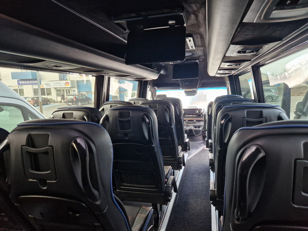 Minibús, Furgoneta de pasajeros MERCEDES-BENZ Sprinter 519 4x4 high and low drive: foto 10