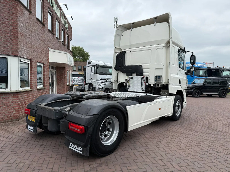 DAF CF 410 4X2 SPACECAB EURO6 DISTRIBUTIETREKKER MILIEUZONE DAF ONDERHOUD HOLLAND TRUCK!!! - Cabeza tractora: foto 4 DAF CF 410 4X2 SPACECAB EURO6 DISTRIBUTIETREKKER MILIEUZONE DAF ONDERHOUD HOLLAND TRUCK!!! - Cabeza tractora: foto 4
