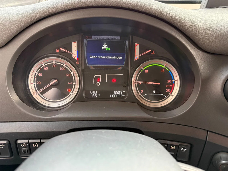 DAF CF 440 CF440 4X2 SPACECAB / Full spoilers / Alcoa / Hydraulics / Holland Truck !!!!!!! - Cabeza tractora: foto 4 DAF CF 440 CF440 4X2 SPACECAB / Full spoilers / Alcoa / Hydraulics / Holland Truck !!!!!!! - Cabeza tractora: foto 4