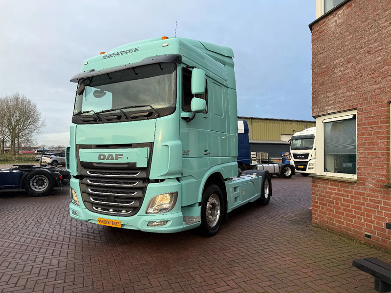 DAF XF 106.460 XF460 4X2 Spacecab / 2 beds / low kilometer / alcoa / full spoilers / ADR - Cabeza tractora: foto 2 DAF XF 106.460 XF460 4X2 Spacecab / 2 beds / low kilometer / alcoa / full spoilers / ADR - Cabeza tractora: foto 2