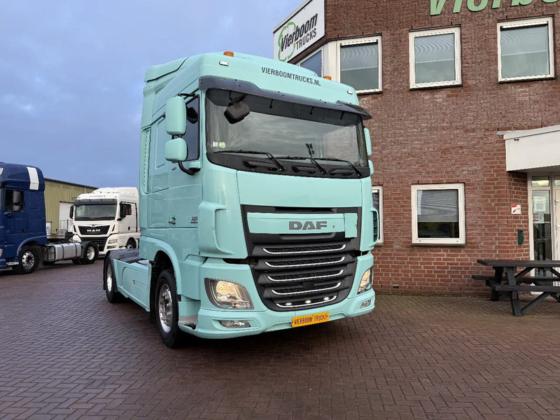 DAF XF 106.460 XF460 4X2 Spacecab / 2 beds / low kilometer / alcoa / full spoilers / ADR - Cabeza tractora: foto 1 DAF XF 106.460 XF460 4X2 Spacecab / 2 beds / low kilometer / alcoa / full spoilers / ADR - Cabeza tractora: foto 1