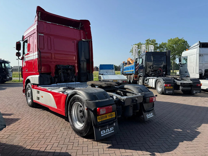 DAF XF 530 XF530 4X2 / RETARDER / ONLY 601.787KM / FULL SPOILER / MANUAL GEARBOX - Cabeza tractora: foto 5 DAF XF 530 XF530 4X2 / RETARDER / ONLY 601.787KM / FULL SPOILER / MANUAL GEARBOX - Cabeza tractora: foto 5