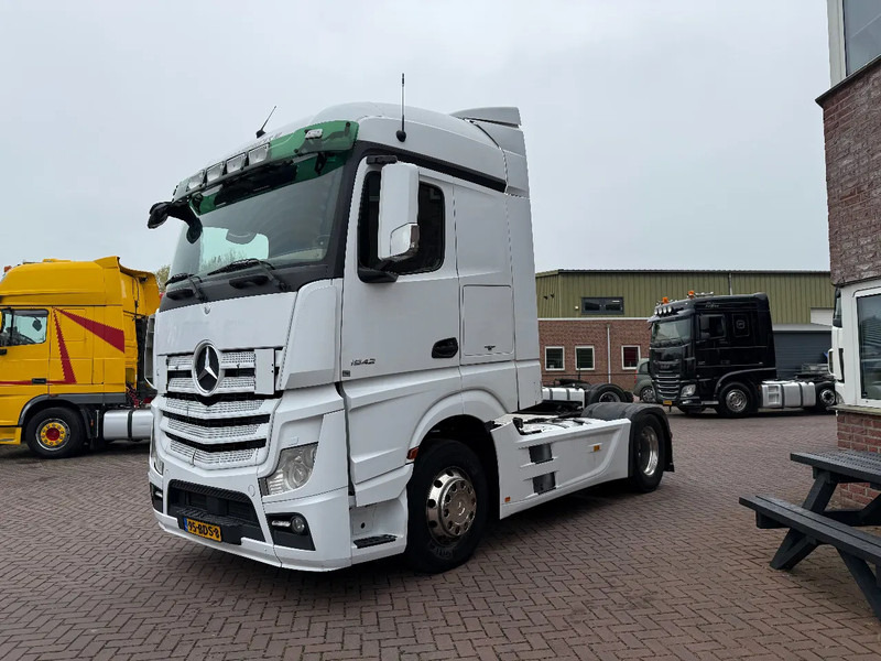 Mercedes-Benz Actros Actros 1842LS Streamspace/full spoiler/xenon/Holland Truck !!!!!! - Cabeza tractora: foto 2 Mercedes-Benz Actros Actros 1842LS Streamspace/full spoiler/xenon/Holland Truck !!!!!! - Cabeza tractora: foto 2