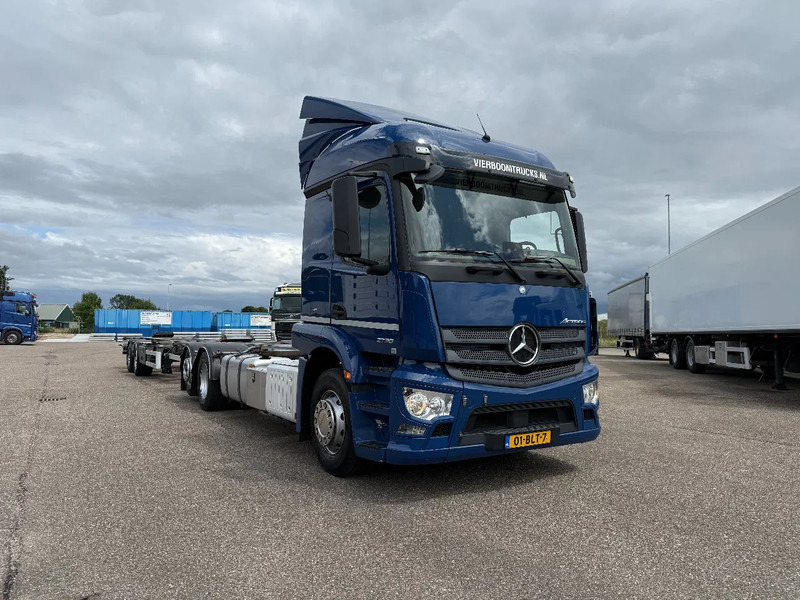 Mercedes-Benz Actros Actros 2736 6X2 BDF Komplett mit 2016 BDF Anhanger Top Zustand - Camión portacontenedore/ Intercambiable: foto 1 Mercedes-Benz Actros Actros 2736 6X2 BDF Komplett mit 2016 BDF Anhanger Top Zustand - Camión portacontenedore/ Intercambiable: foto 1
