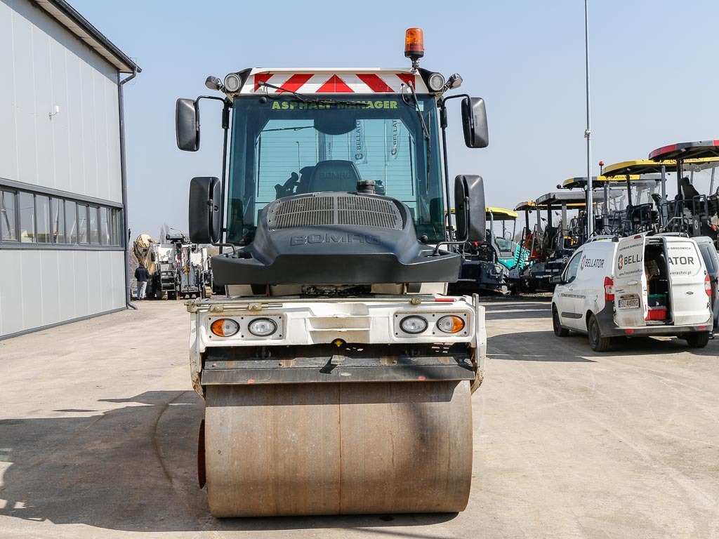 BOMAG BW 154 AP-4i AM - Apisonadora de asfalto: foto 3 BOMAG BW 154 AP-4i AM - Apisonadora de asfalto: foto 3