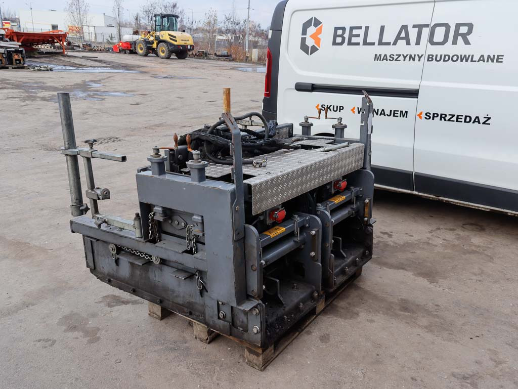 VÖGELE AB 220-3 TV - Pavimentadora de asfalto: foto 2 VÖGELE AB 220-3 TV - Pavimentadora de asfalto: foto 2