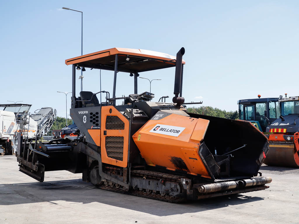 VOLVO ABG P6820C - Pavimentadora de asfalto: foto 4 VOLVO ABG P6820C - Pavimentadora de asfalto: foto 4